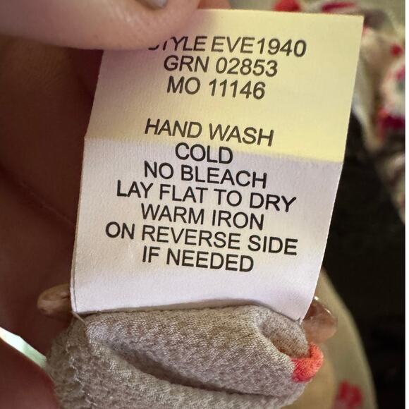 Fig and Flower mulit print L NWT femine whimiscal tie sleeve boho chic - Picture 11 of 12